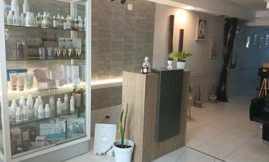 Image 5: Tratamiento de spa capilar Origin, Essential o Diamond para 1 persona