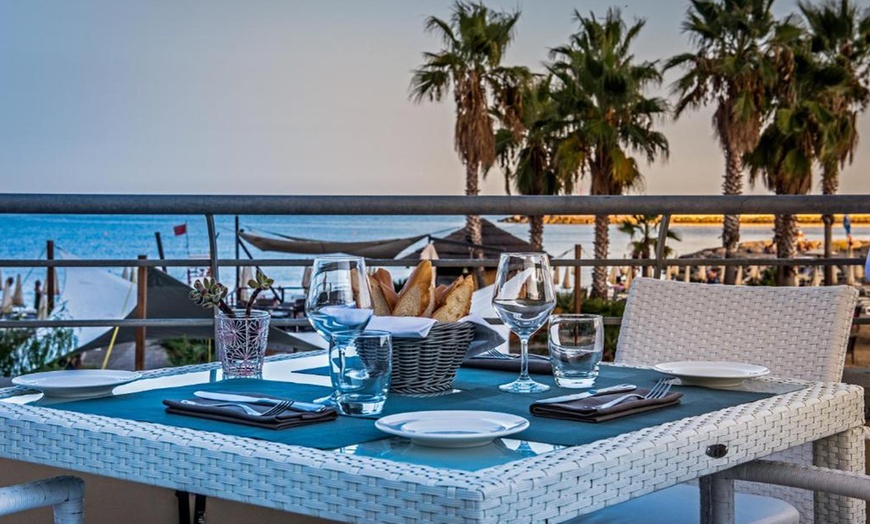 Image 13: Liguria 4*: camera Superior con colazione o mezza pensione