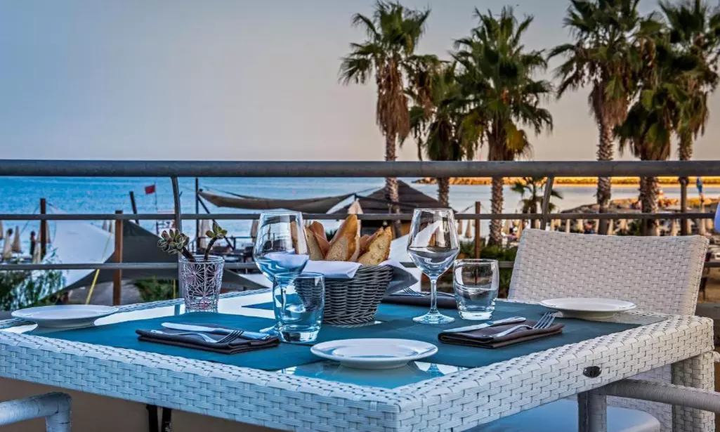 Liguria 4*: camera Superior con colazione o mezza pensione