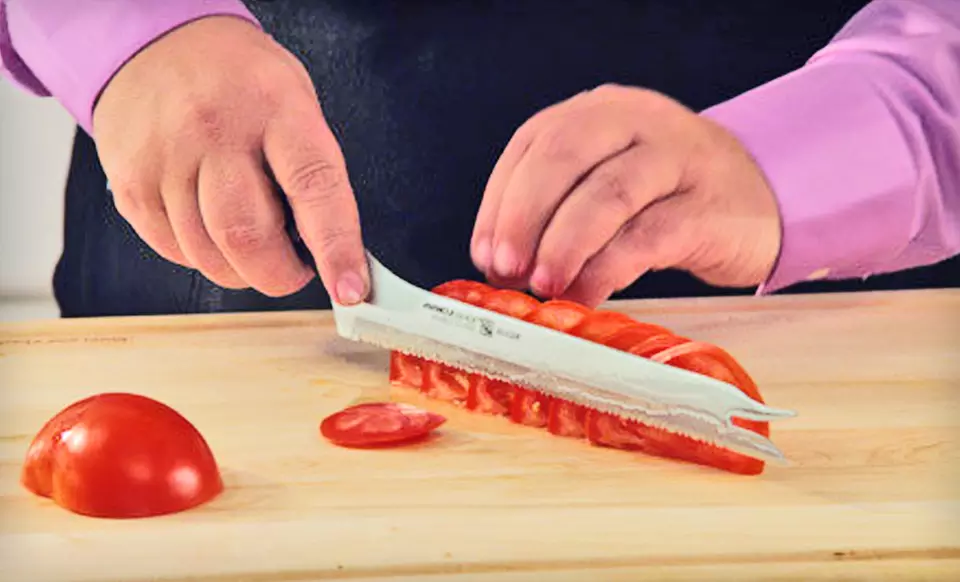 $49 for a World Class Knives 18-Piece Knife Set ($139.80 List Price). Free Shipping and Free Returns. - Second Medium