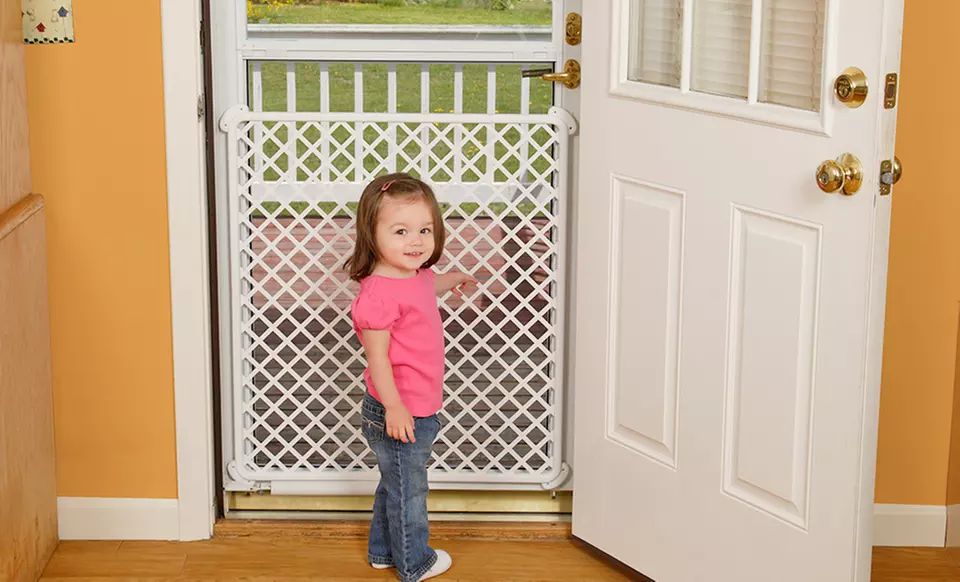 Safety 1st Screen-Door Saver - Primary Image