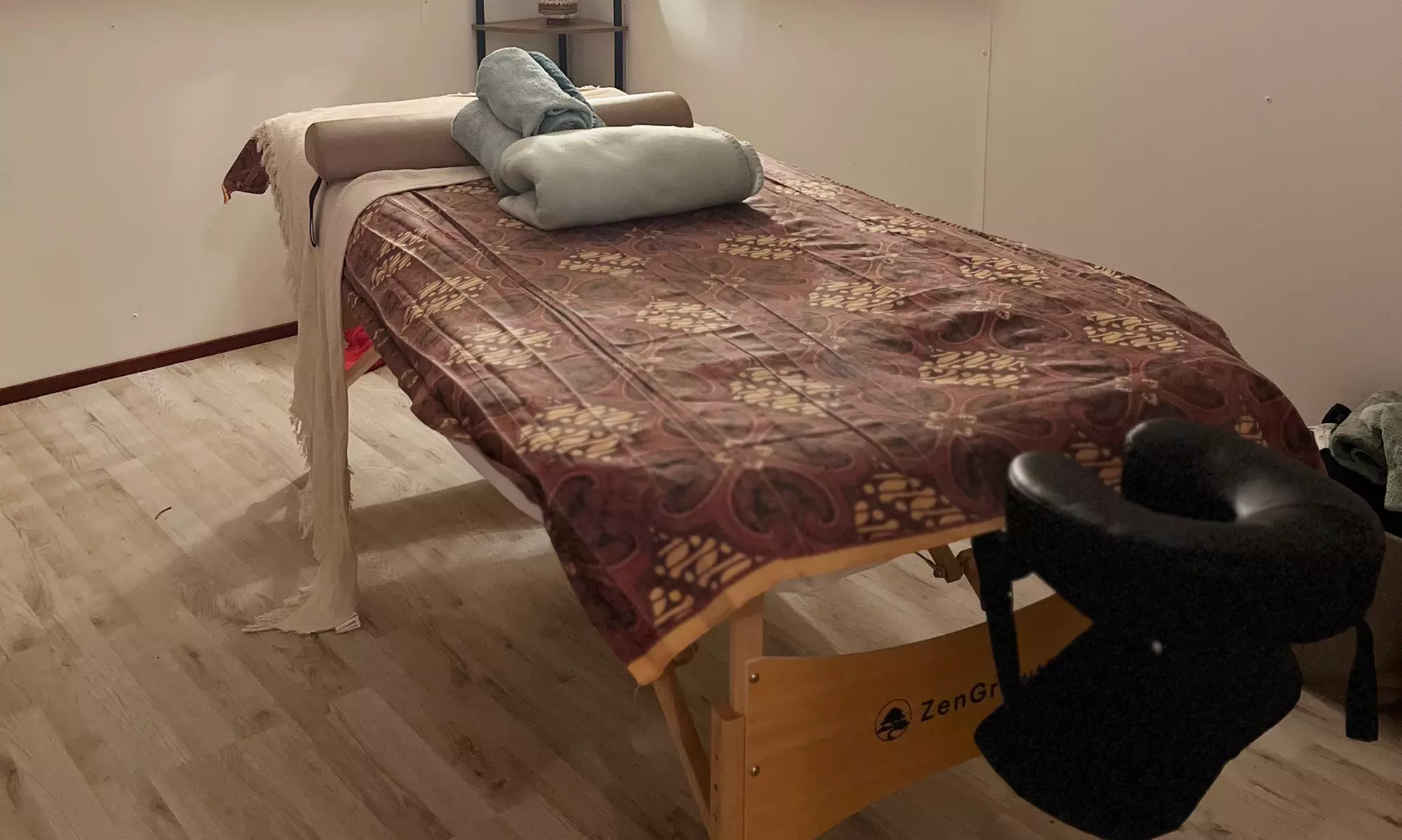 Ontspan met Balinese & hotstone massage in Winterswijk, diepe spierontspanning en rust voor lichaam en hoofd - Primary Image