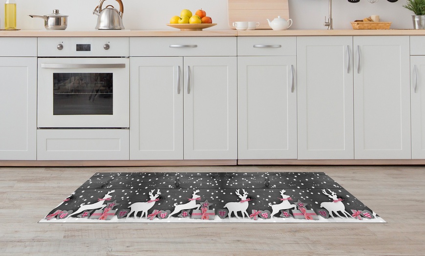 Image 12: Alfombra con diseño navideño rectangular