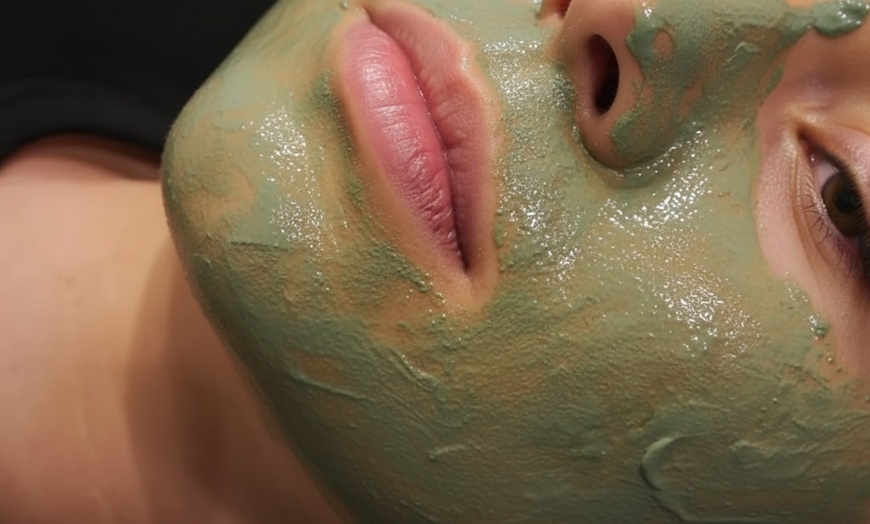 Image 5: Microdermabrasion or Oxygen Therapy, HydraFacial or SQT Organic Facial