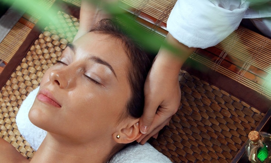 Image 9: Tratamiento head spa en pareja con masaje craneofacial y de busto