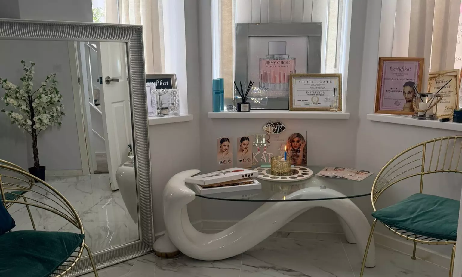 Pamper Packages with Facial, Massage & Algae Mask Options