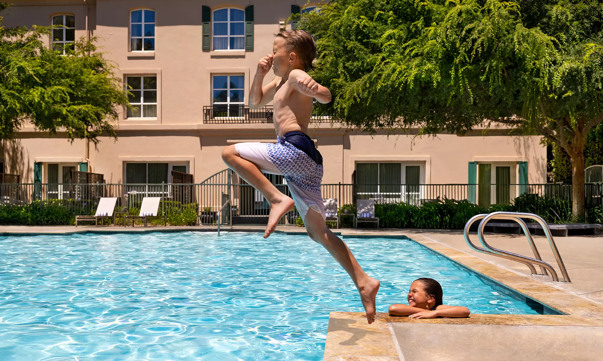 Hotel in California Wine Country with Outdoor Pool & Local Tastings
