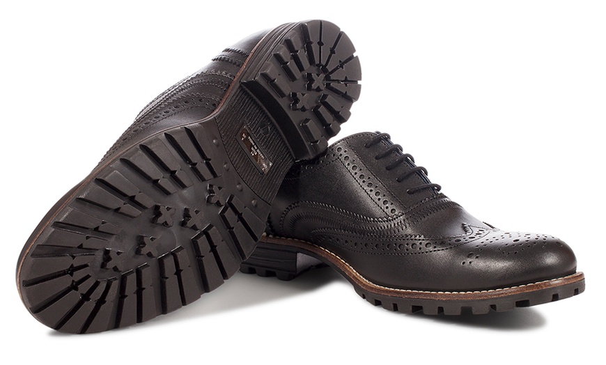 Image 3: Men's Leather Brogues