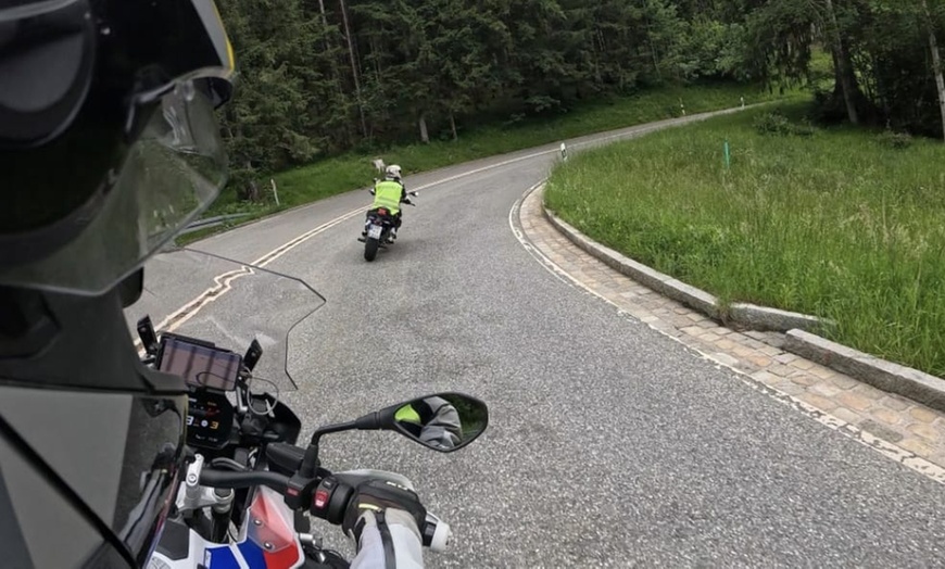 Image 2: Wertgutschein für PKW-/Motorrad-Führerschein oder Aufbauseminar