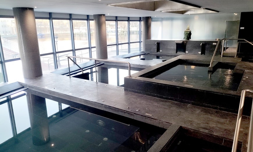 Image 12: Segovia: 1 o 2 noches con opción a actividad y acceso a spa