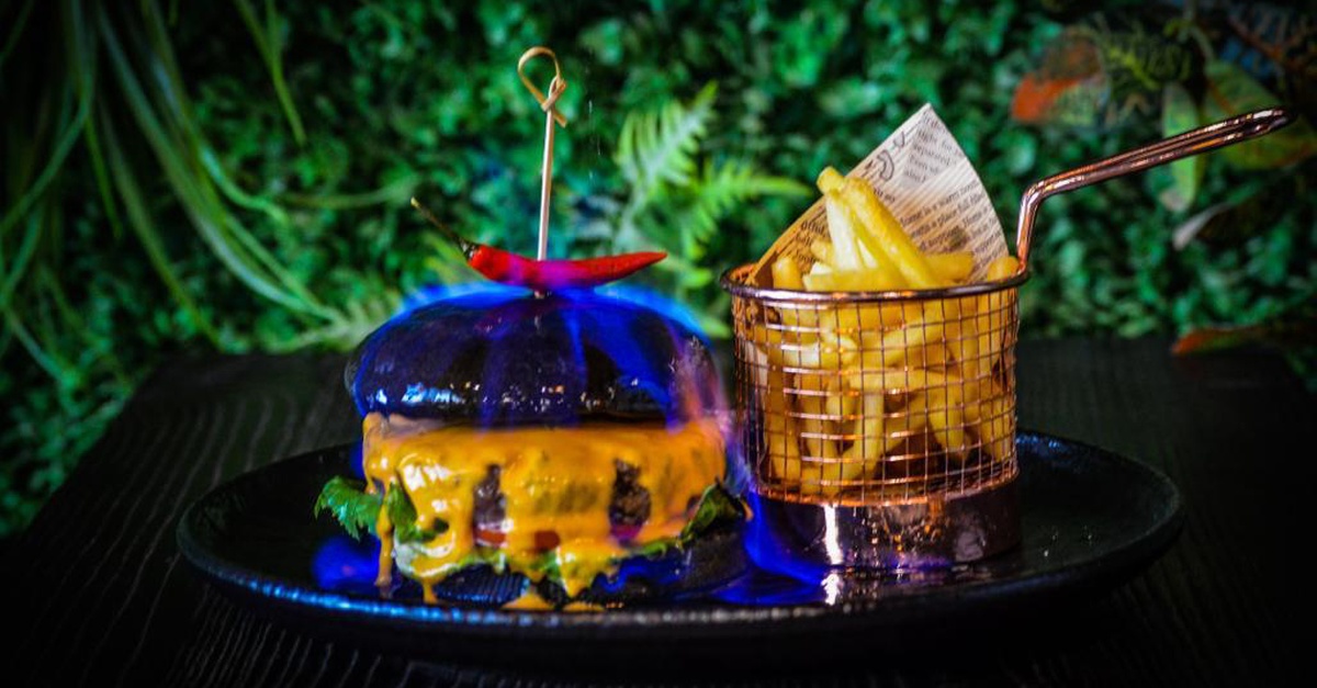 Dine Your Way – Spend Aed 300 Or 600 On Food And Soft Beverages Dine Your Way – Spend Aed 300 Or 600 On Food And Soft Beverages