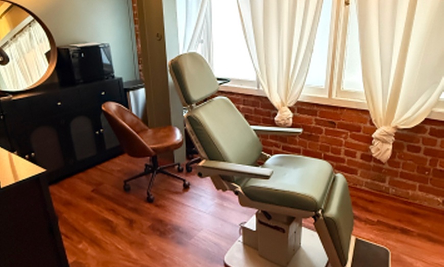 Image 3: Up to 30% Off on Mole / Growth Removal at Evergreen Aesthetics