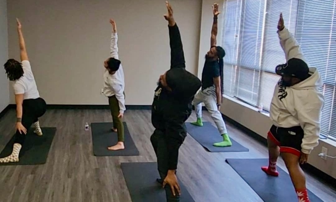 Yoga Classes with Expert Guidance and Community Connection