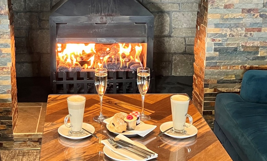 Image 7: Morning or Afternoon Tea with Prosecco on Loch Lomond with Spa Upgrade