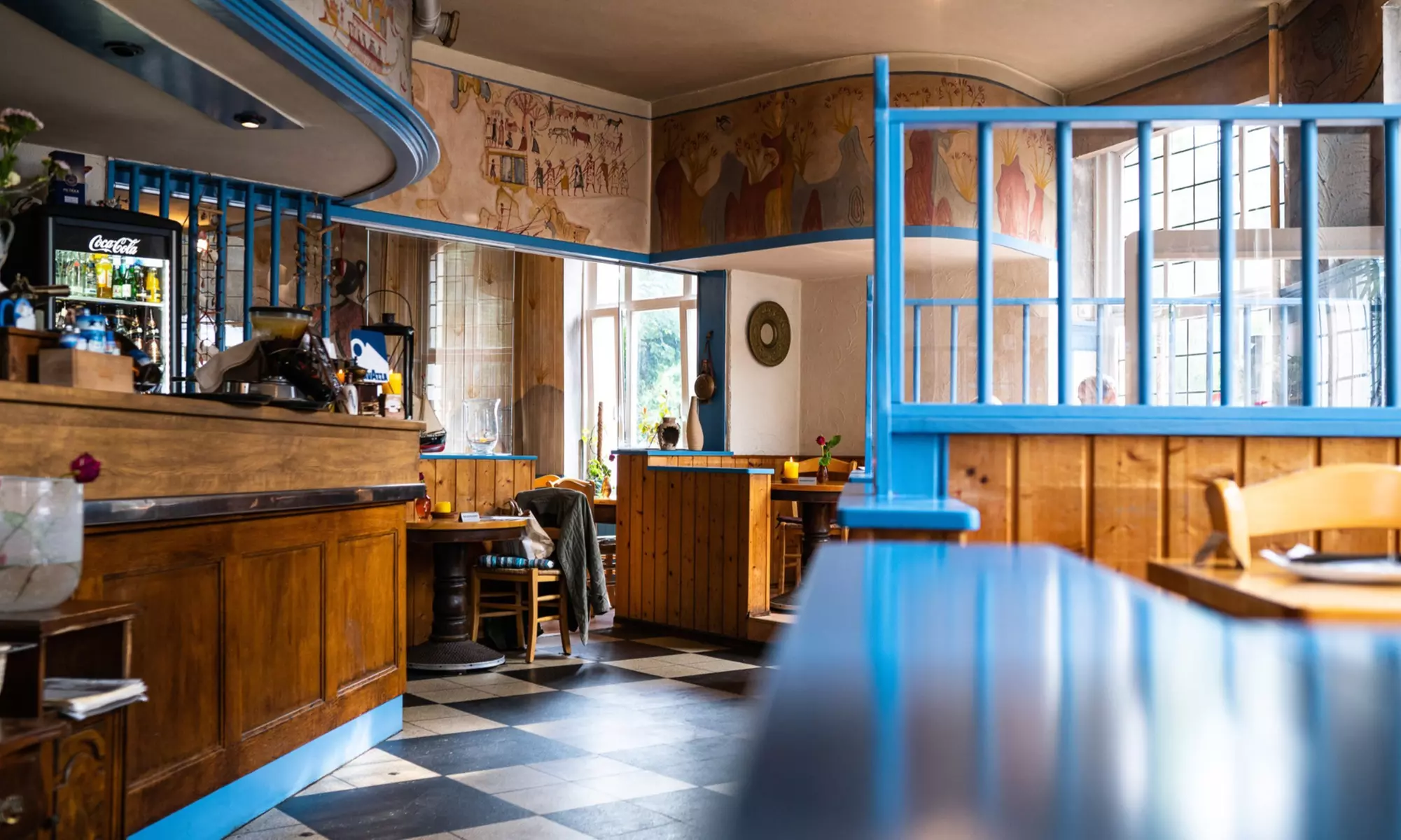 3-Gänge-Menü mit Kykladen-Platte, Vorspeise & Dessert für 2-4 Personen