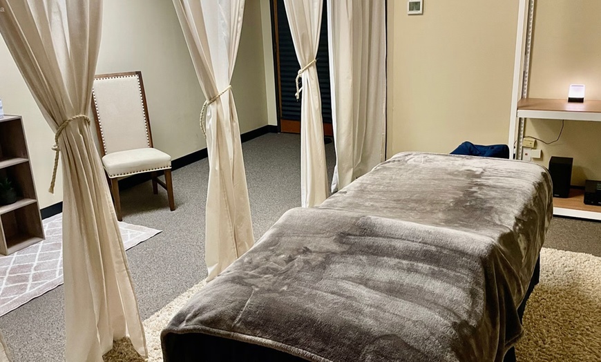 Image 1: Immerse in Relaxation with a 60,90, or 120 Minutes: Signature Massage