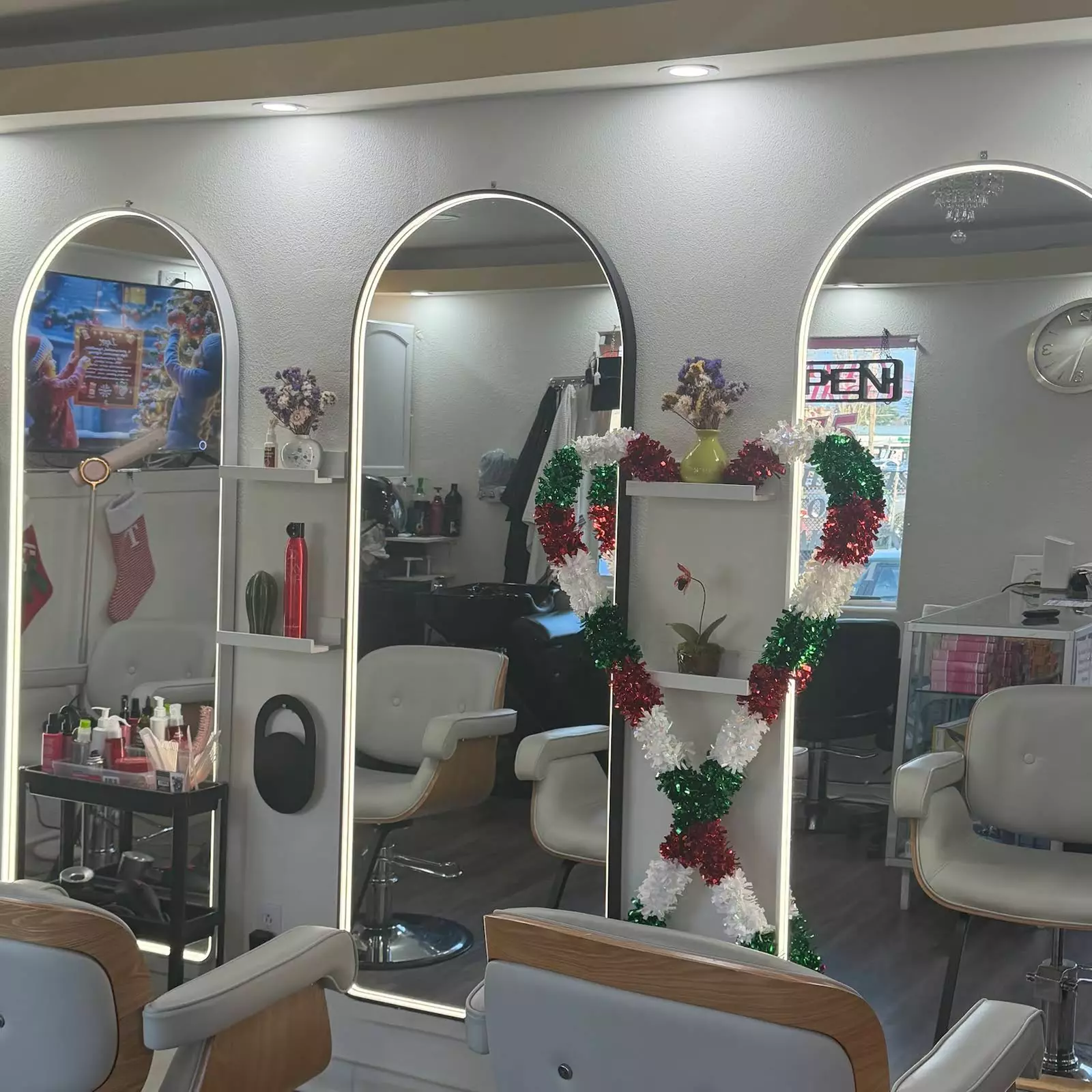 Couples 60-Min Detox Scalp Treatment, 30 Min Scalp Treatment & More