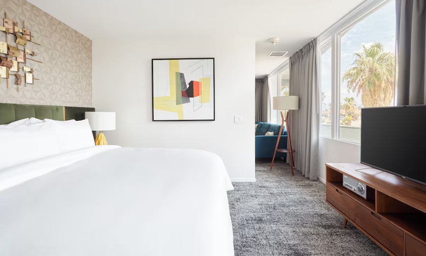 Image 8: Hotel in Coachella Valley with Mountain Views & Outdoor Pool Retreat