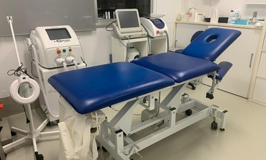 Image 4: 5 o 10 sesiones de mesoterapia médica inyectada en una zona a elegir 