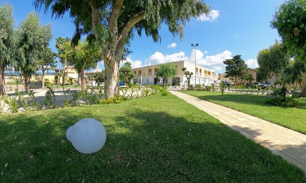 Amantea, Calabria: soggiorno per 2, 3 o 4 persone in mezza pensione