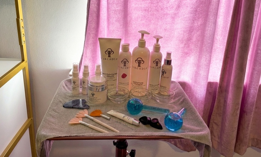 Image 4: One, Two, or Three 60-Minute Mommie and Me Facials
