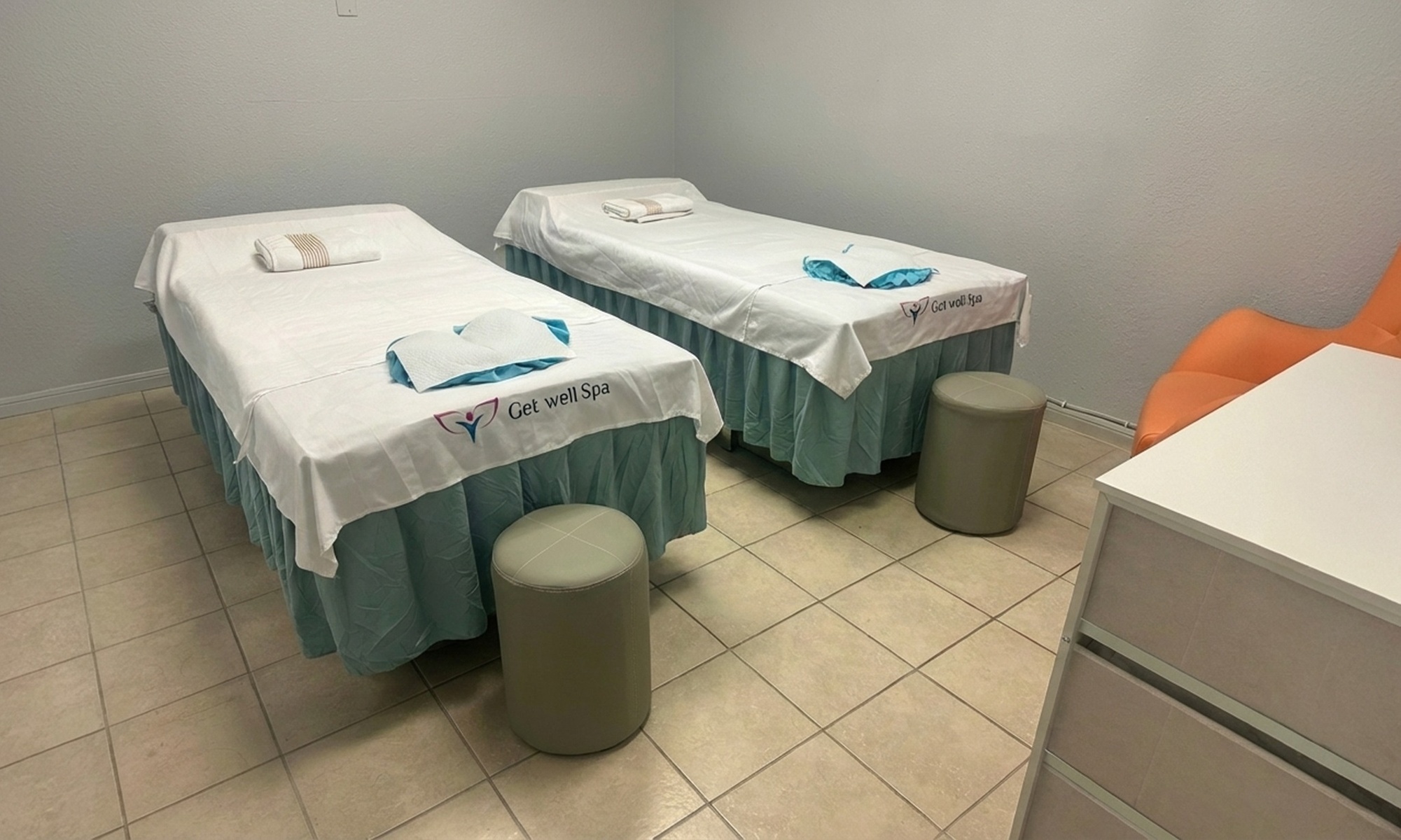 Luxury Head Spa Treatment with Scalp, Neck, Shoulder & Arm Massage