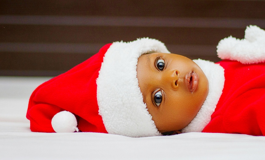 Image 3: Festive Photo Magic: Christmas Sessions for All