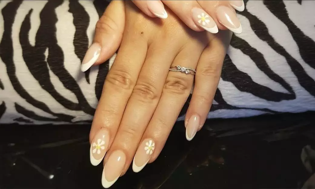 Beauté des ongles avec Virgin Beauty Nail's