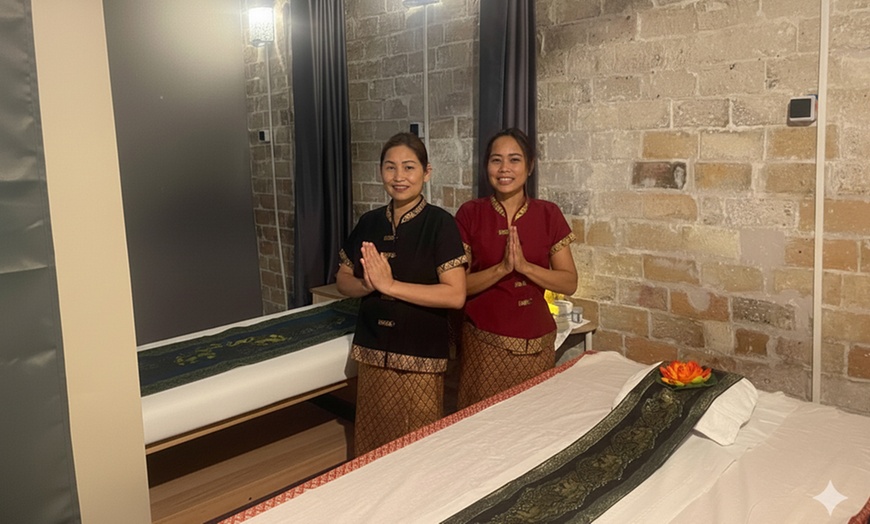 Image 2: Massage thaï authentique avec Tawan Thai Spa  à Paris