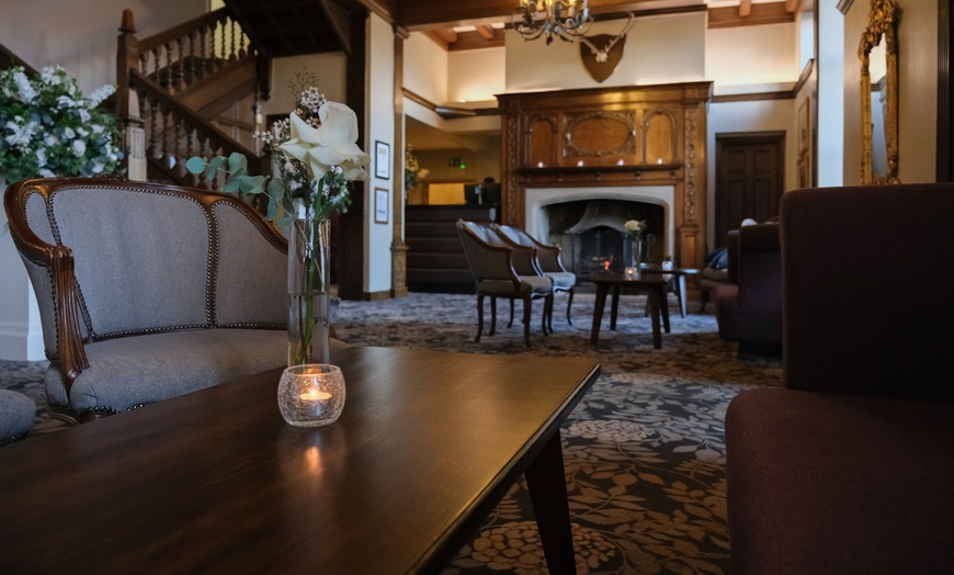 Image 18: Cheshire Countryside: 4* Stay for 2 with Breakfast & Dinner