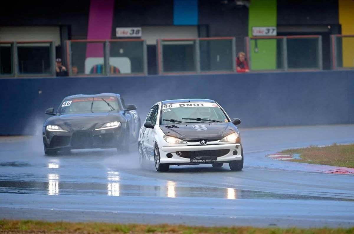 Accompagnement ou conduite sur piste avec Arrow Racing Events