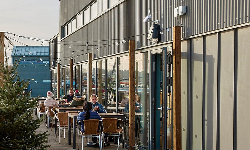 Image 8: Savor Every Bite: Bottomless Brunch for 2, 3, or 4 People!