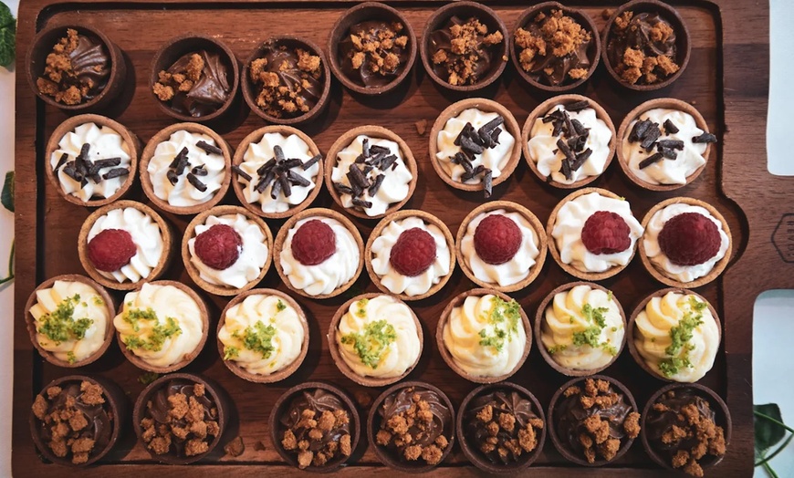 Image 5: Entrées, plats et desserts au restaurant Maison Maulny