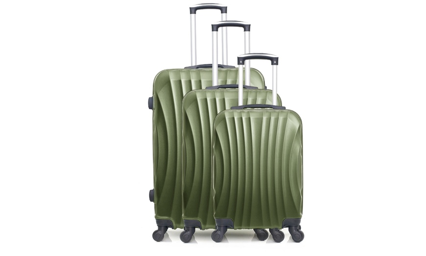 Image 14: Hero Set of Three Suitcases