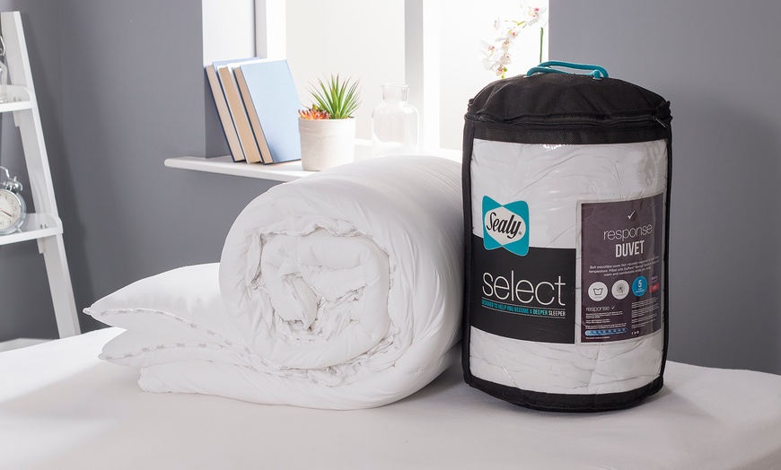 Image 1: Sealy Select Response Duvet