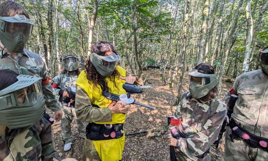 Image 4: Enjoy 3 Hour Paintball Session + 100 Paintballs For Up to Six People