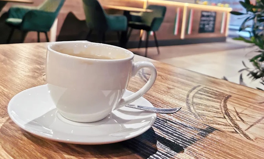 Image 7: Pizza oder Pasta nach Wahl inkl. Salat für 1, 2 oder 4 Personen