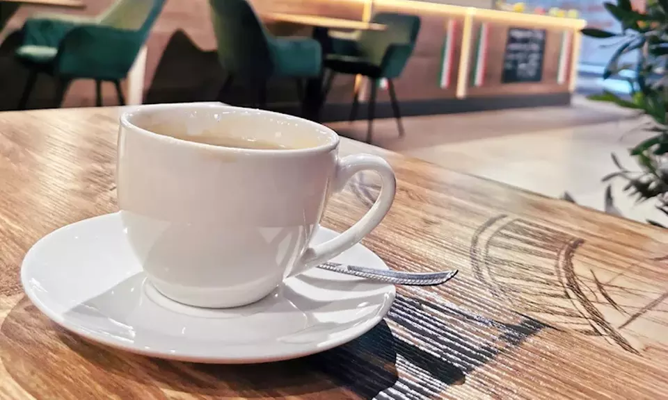 Pizza oder Pasta nach Wahl inkl. Salat für 1, 2 oder 4 Personen