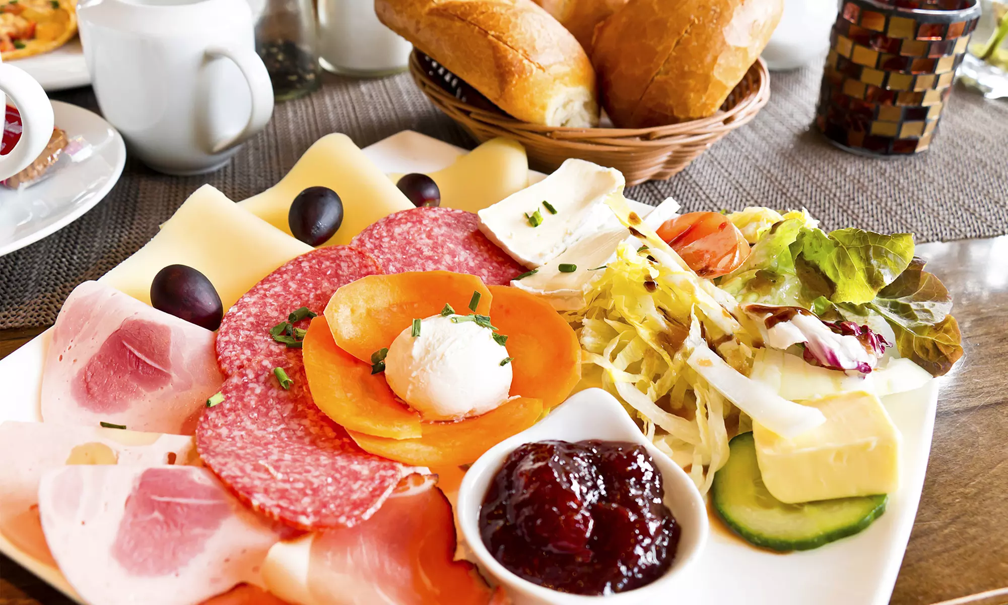 Starte gestärkt in den Tag: Frühstück mit Eierspeisen nach Wahl für 2-4 Personen (bis zu 39% sparen) - Primary Image