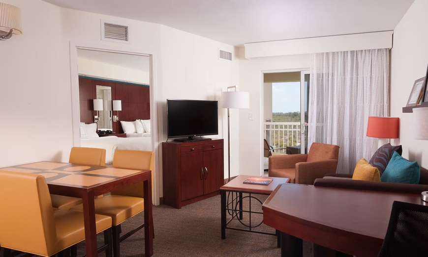 Image 6: Spacious suites, free breakfast, pool, and easy access to beaches