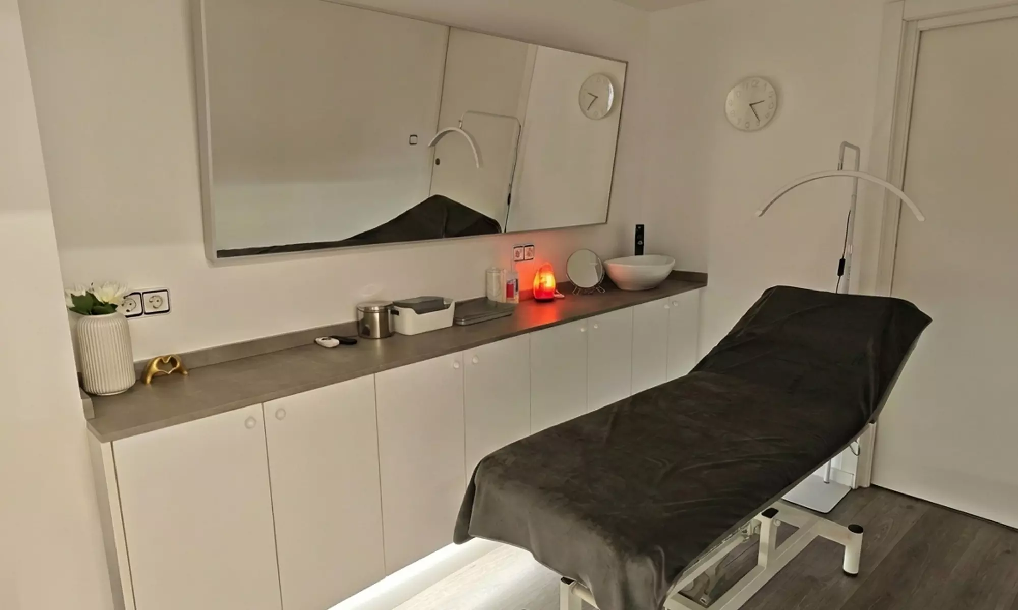 Microneedling dermapen con vitaminas, máscara LED 1 o 2 sesiones