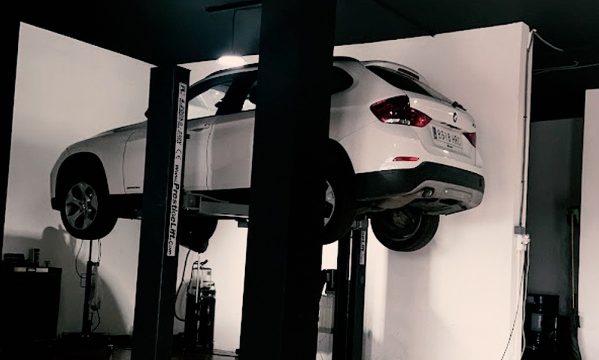 Image 3: Сambio de aceite Castrol Sintético 5W30 y de hasta 4 filtros Mann