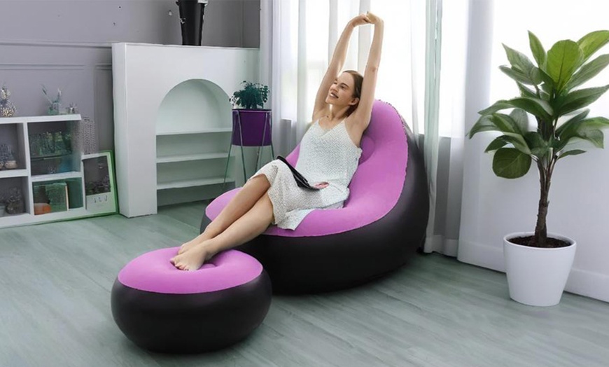 Image 3: Sillón inflable plegable con reposapiés