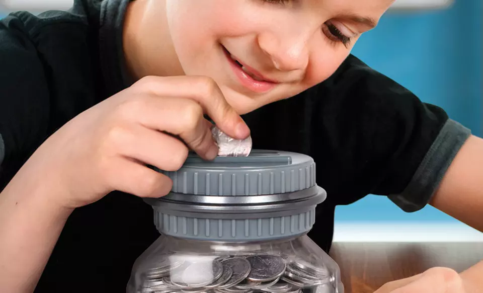 $8.99 for Discovery Kids Digital Coin Bank ($17.95 List Price). Three Colors Available. Free Returns. - Primary Image