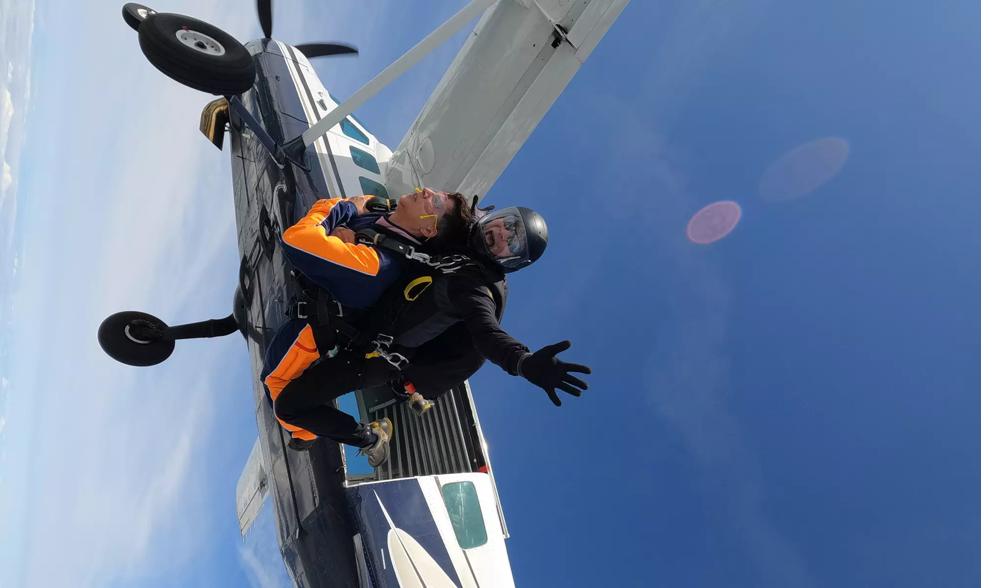 Experience the Thrill of Skydiving – Solo or Duo, 7,000ft to 15,000ft
