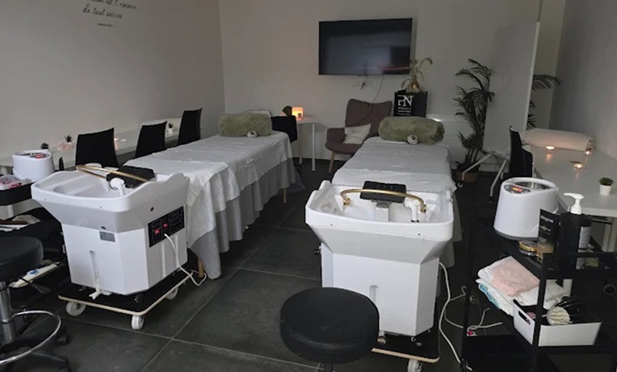 Image 3: Massages & rituels bien-être apaisants avec Auror 