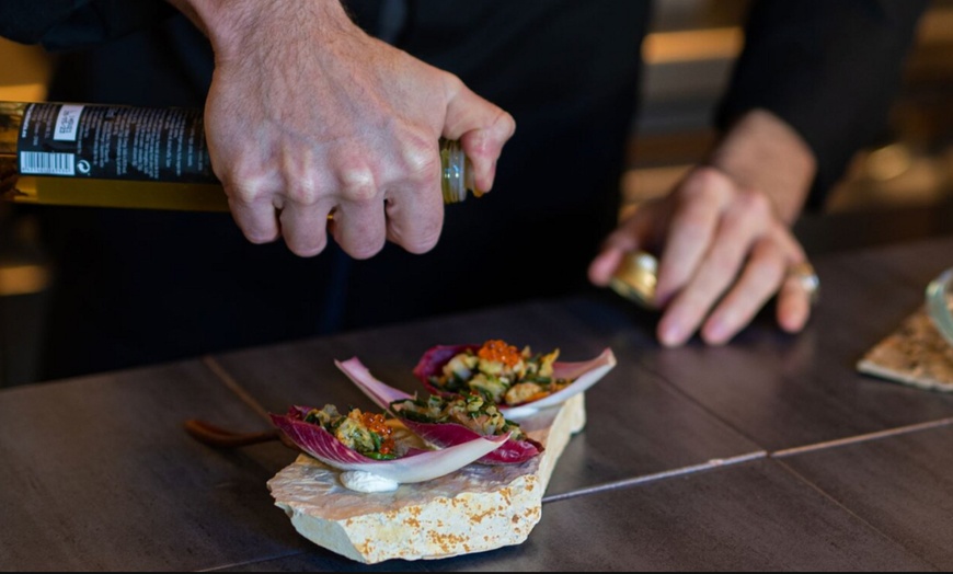 Image 4: Menu atypique "Black Out Eveil des sens" à l'Alchimie By Chaps