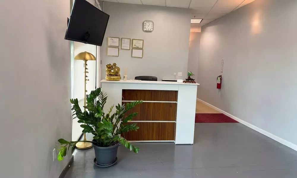 Relax & Renew: Specialized Massages with Hot Stone