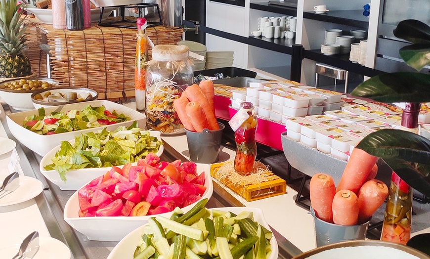 Image 6: Breakfast Buffet with Free-Flowing Coffee & Juices for All