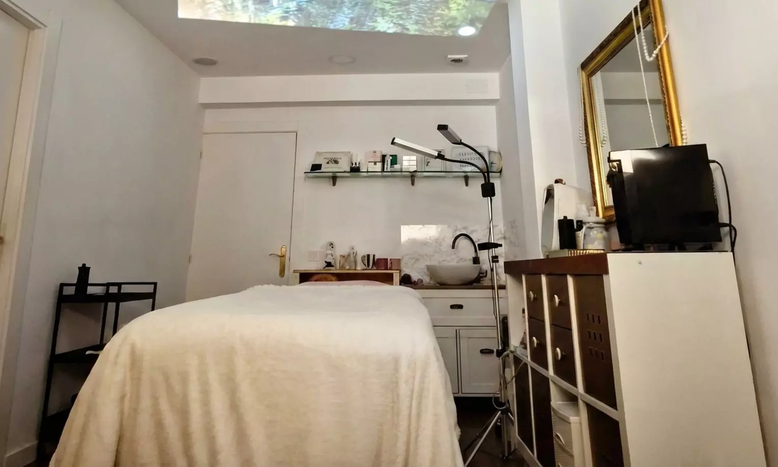 Limpieza facial con opción a microdermoabrasión y alta frecuencia